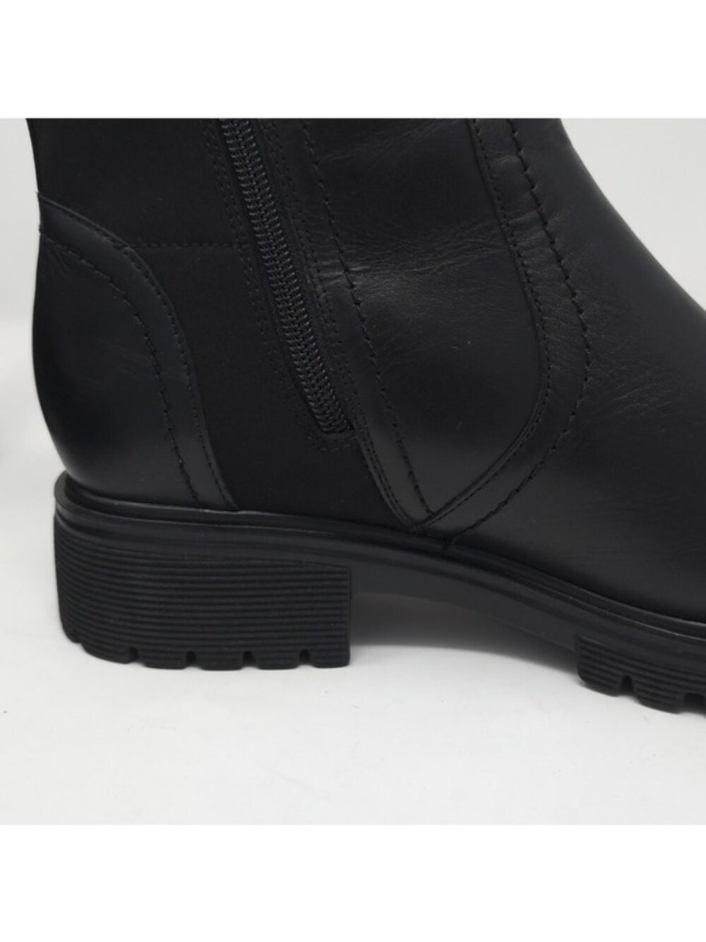 Rockport Black Leather Ankle Booties with Side Zip 9.5M - Picture 13 of 14